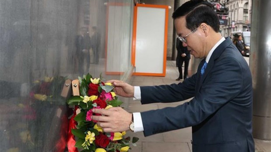 Vietnamese President commemorates late President Ho Chi Minh in London